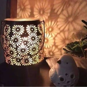*Retired 2017 Scentsy warmer Daisy Lantern Bronze warmer cutout shines daisies